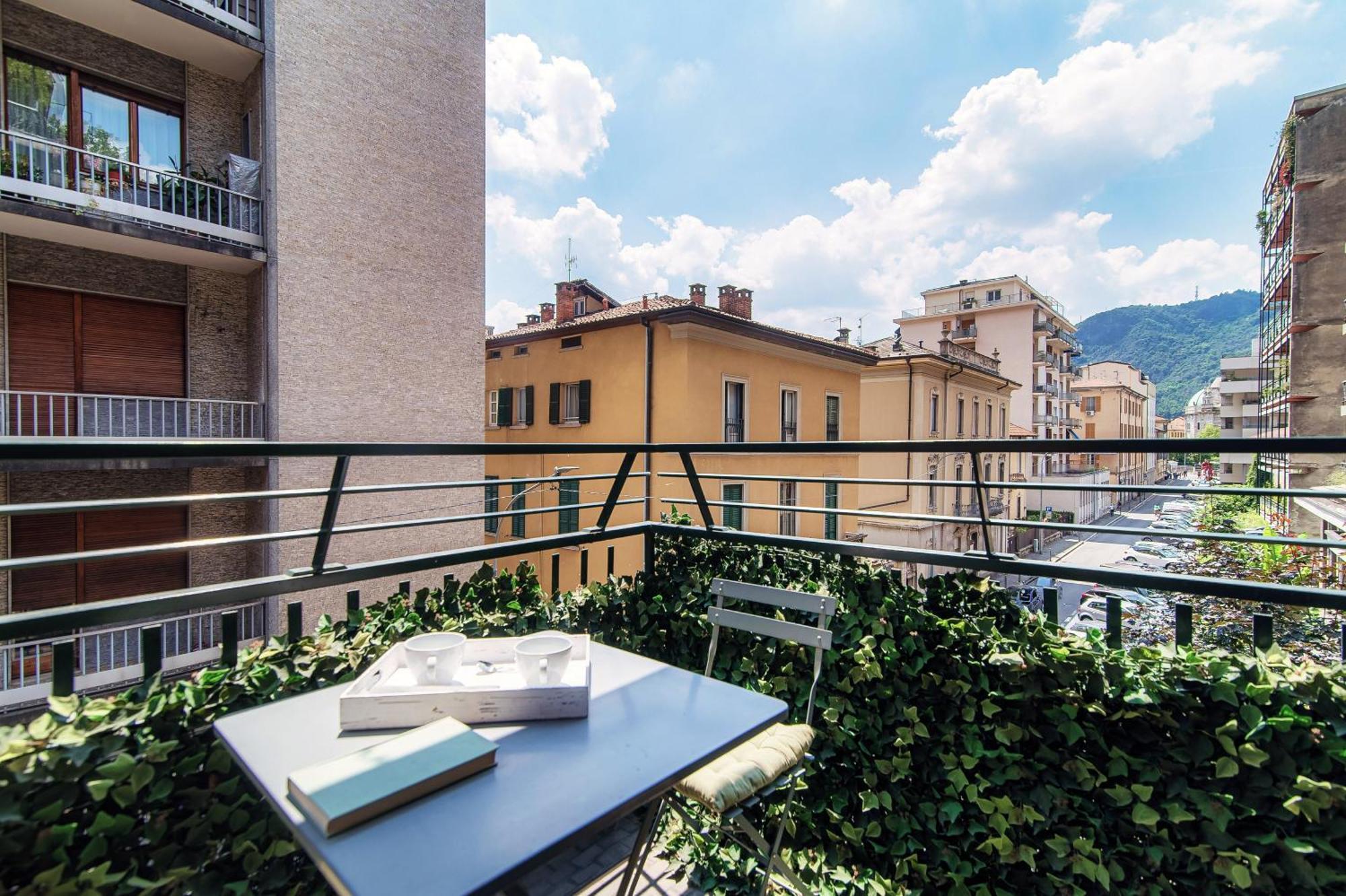 Rezzonico Suites - By Myhomeinكومو المظهر الخارجي الصورة