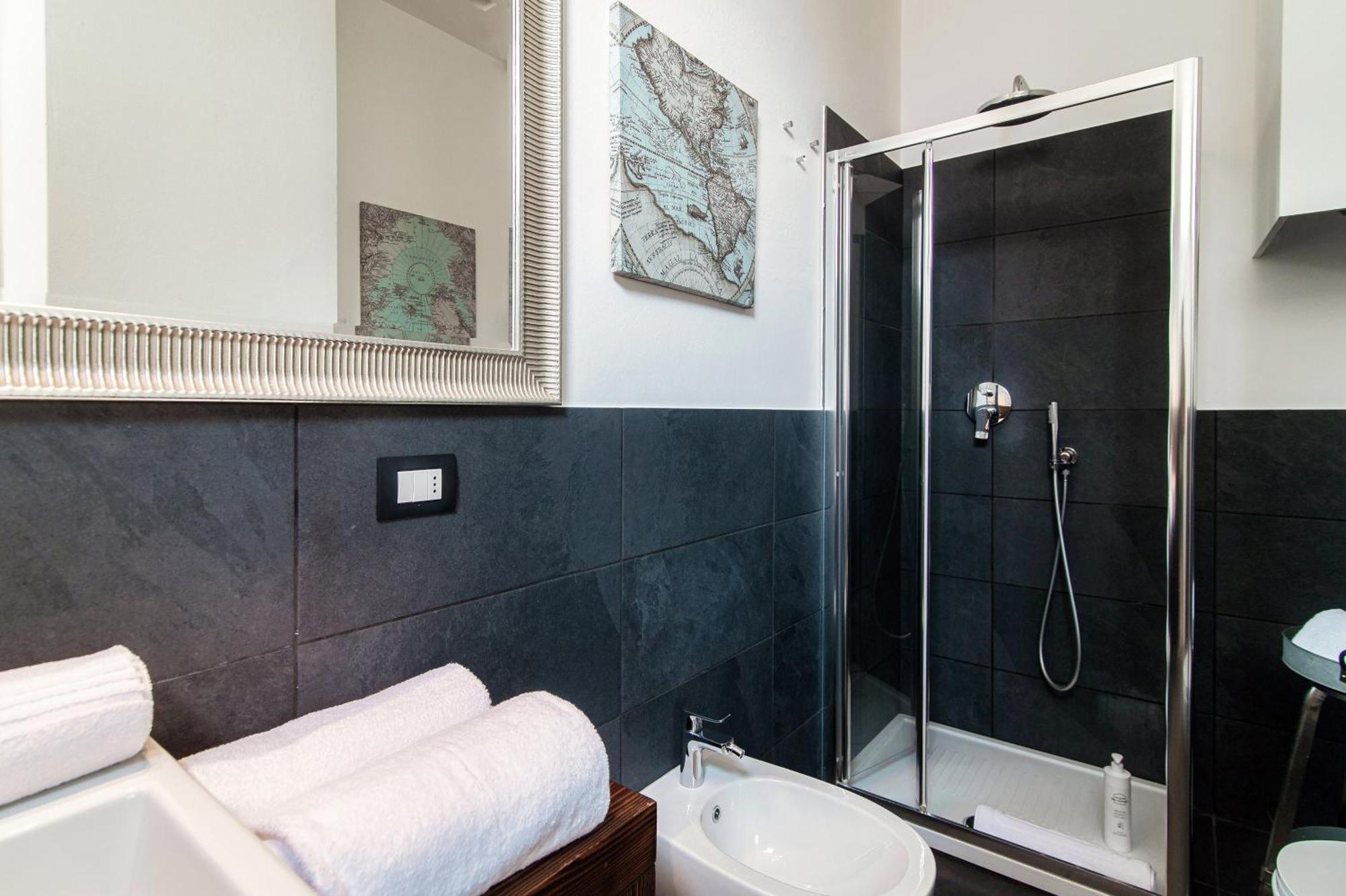 Rezzonico Suites - By Myhomeinكومو المظهر الخارجي الصورة