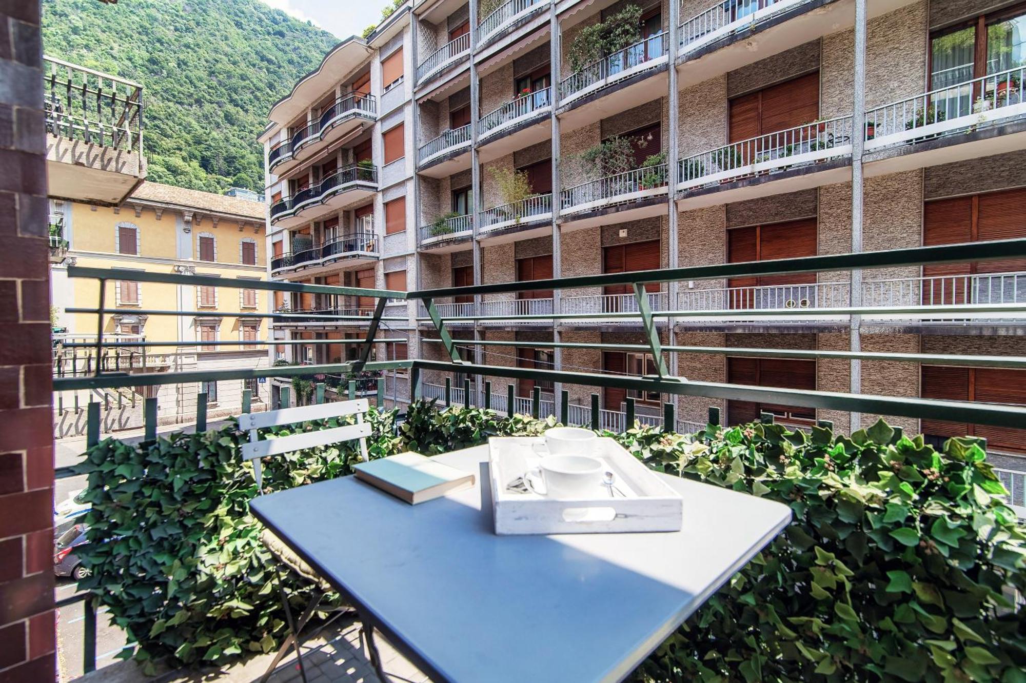 Rezzonico Suites - By Myhomeinكومو المظهر الخارجي الصورة