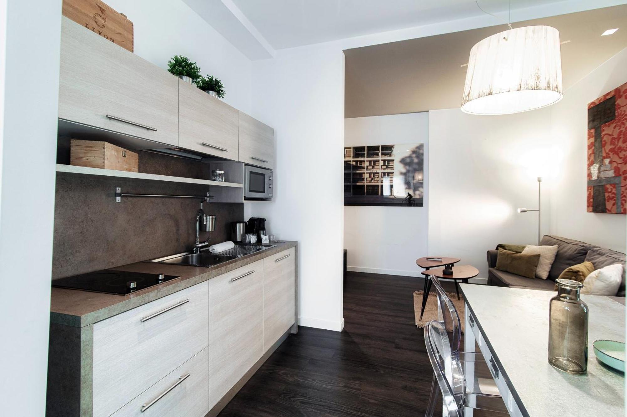 Rezzonico Suites - By Myhomeinكومو المظهر الخارجي الصورة